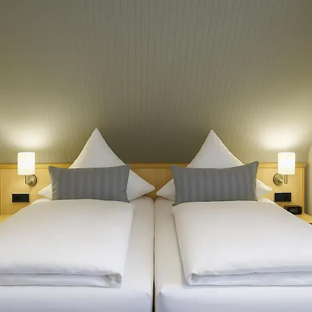 Hotel Konsum 4*